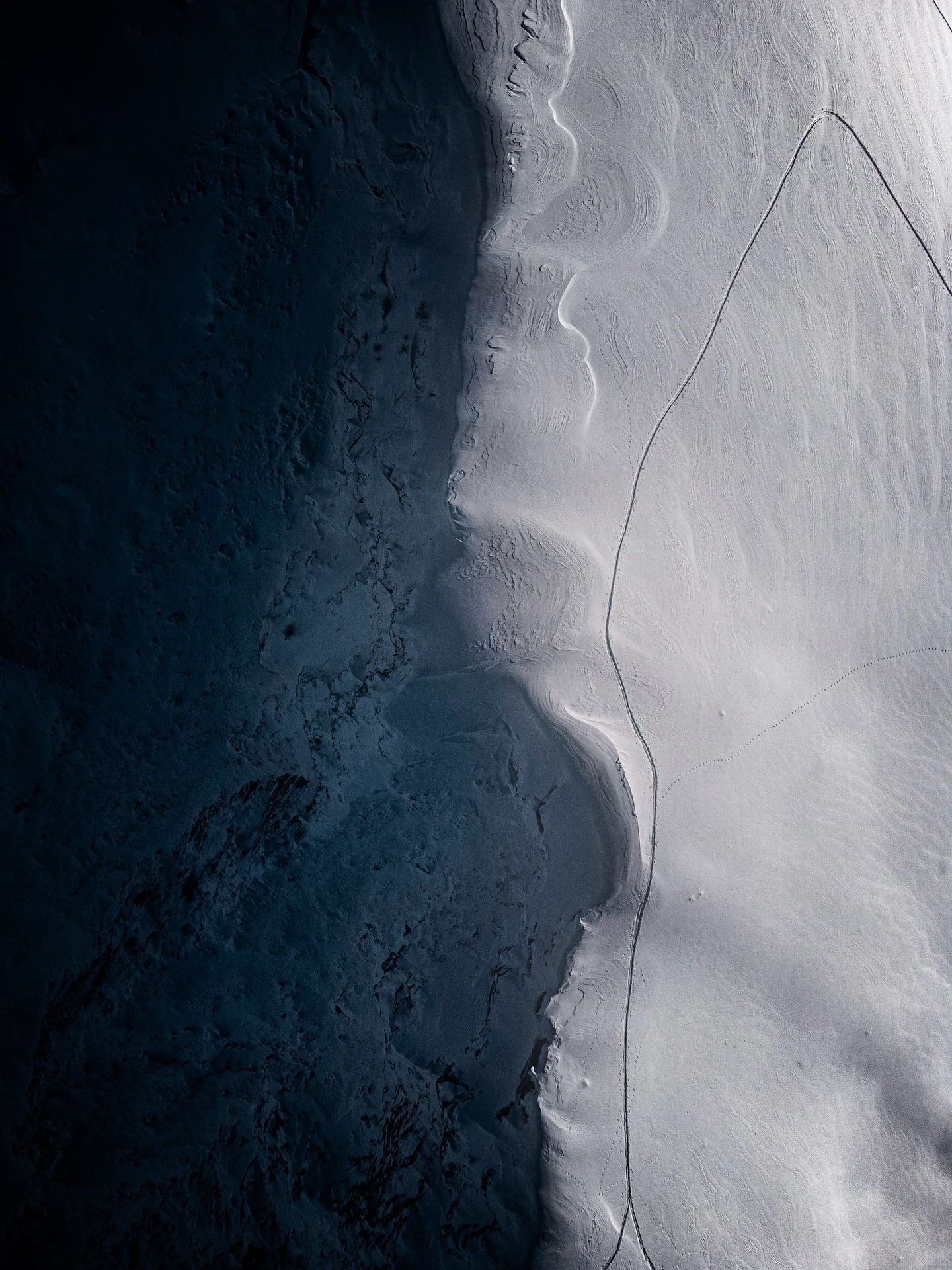 Big Things Coming 🔥
Follow us on @tripinyourskis 
.
.
.
#freerideskiing #droneshots